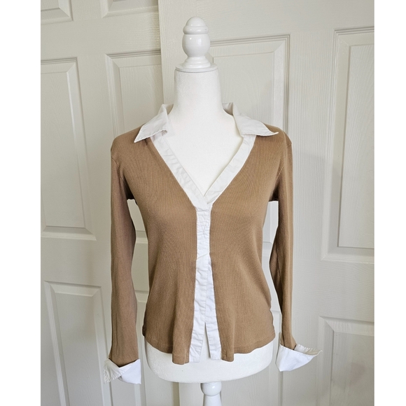 Jazzie Tops - Women's Long Sleeve Collared White and Tan Top MEDIUM